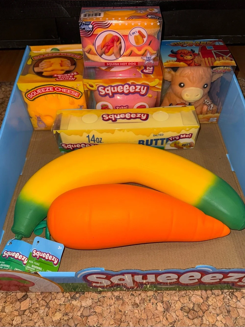 Viral authentic lot of new Squeezys! 7 total